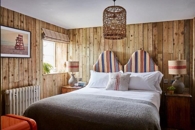 Artist Residence Boutique Guesthouse image