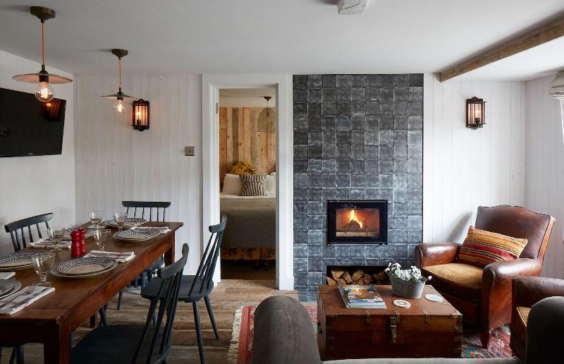 Artist Residence Boutique Guesthouse image