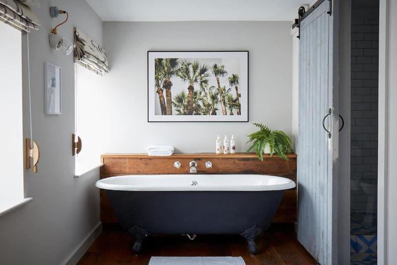 Artist Residence Boutique Guesthouse image
