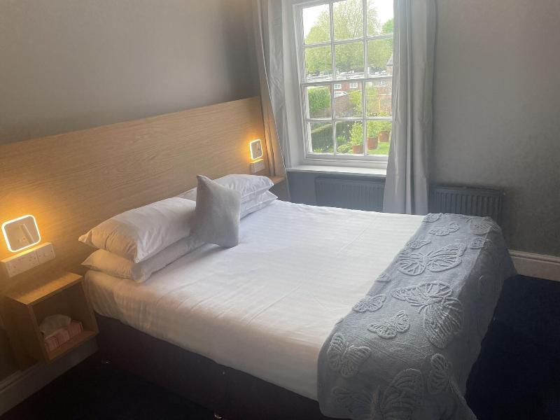 Diamonds Inn image