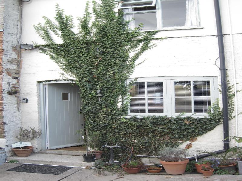 The Walnuts Country House image