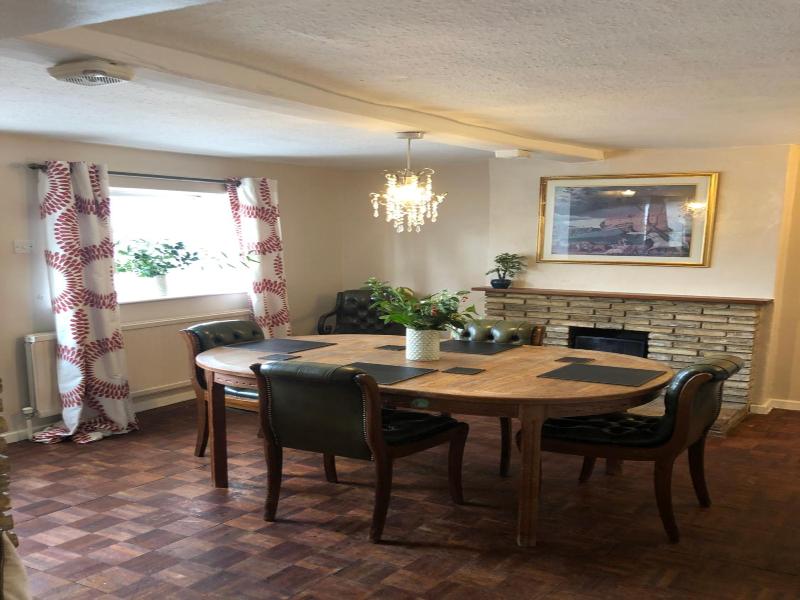 The Walnuts Country House image