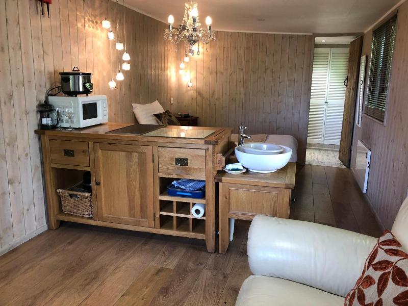The Walnuts Country House image