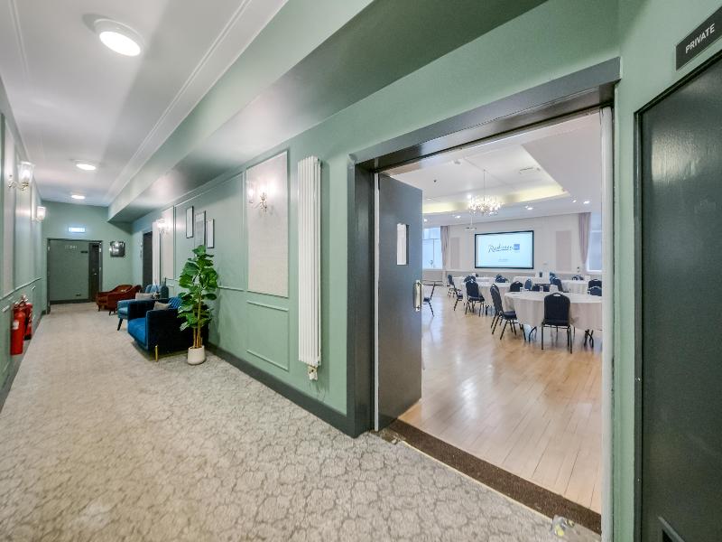Radisson Blu Hotel Perth image