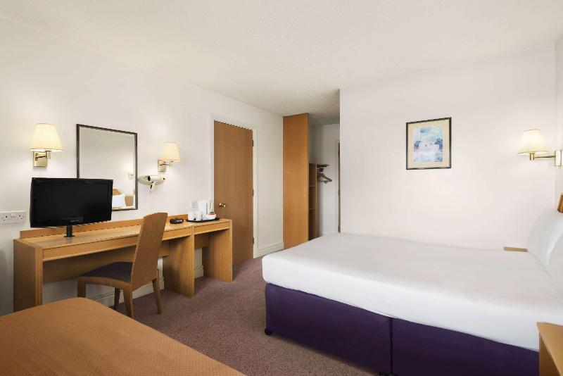 Bed room