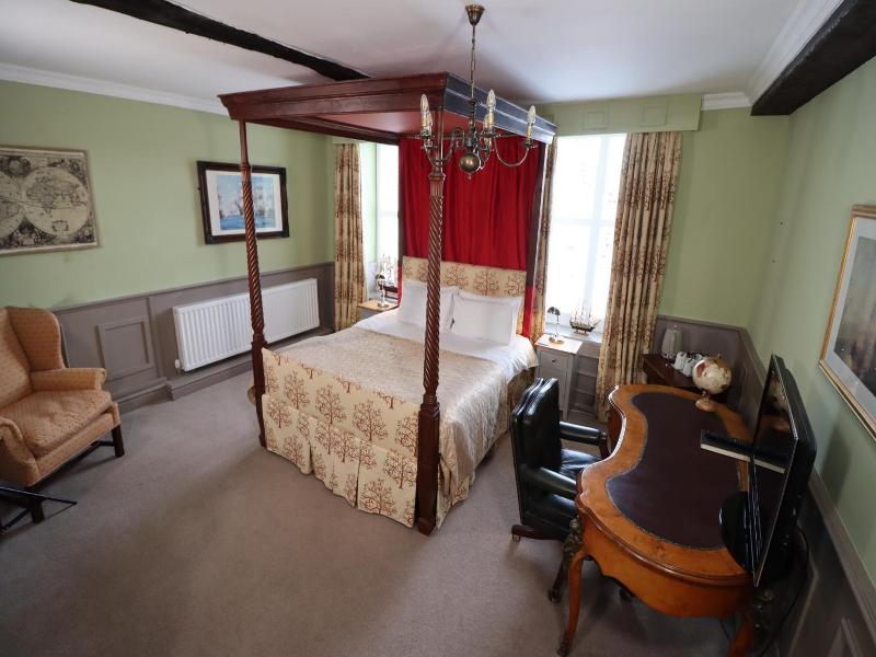 Castle Hotel image