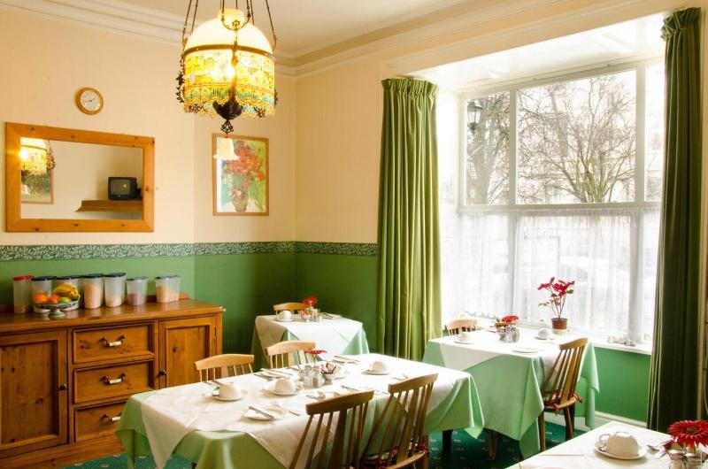 Hedley Villa Guest House image