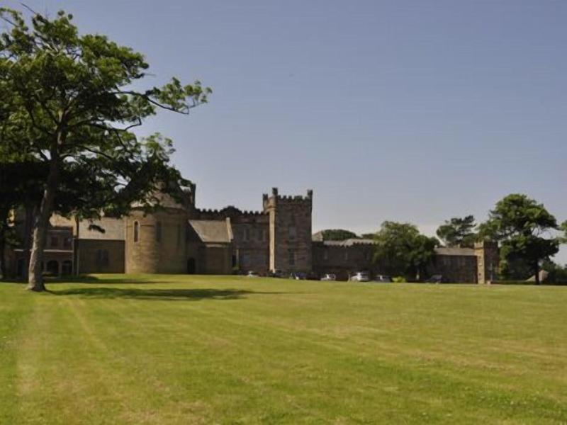 Sneaton Castle Centre image