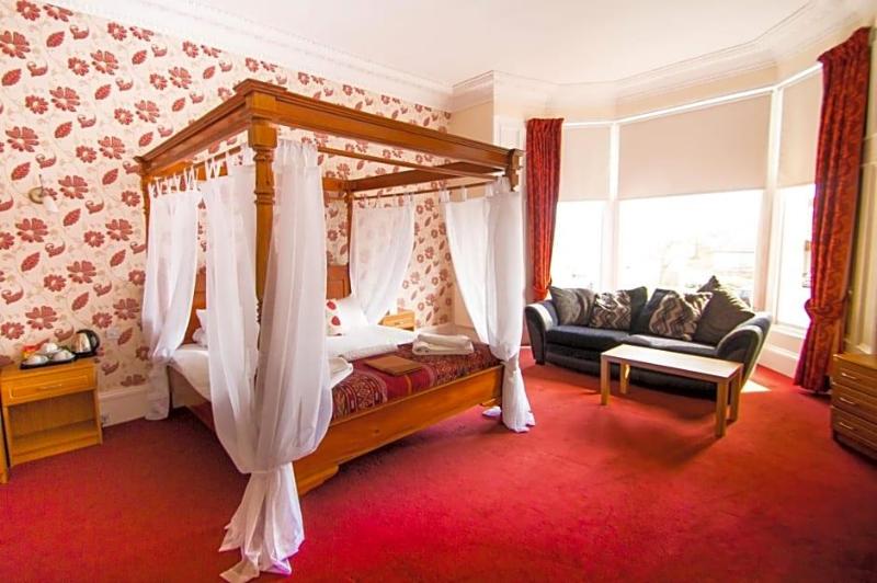 Royal Mackintosh Hotel image