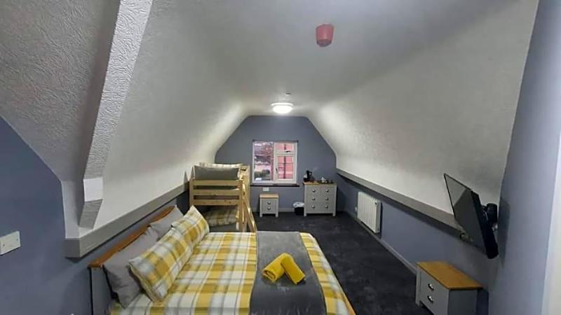 Harleys Inn image