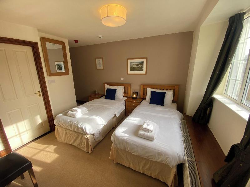 The Globe Inn image