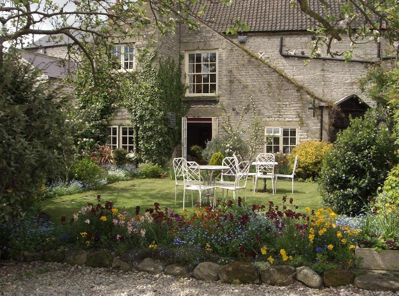 Bramwood Guest House image
