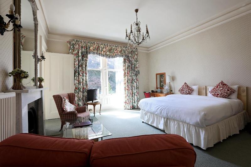 The Kingsknowes Hotel image