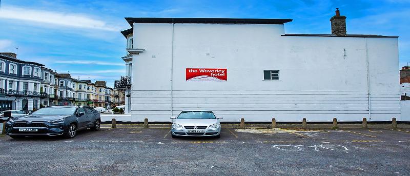 OYO The Waverley Hotel image