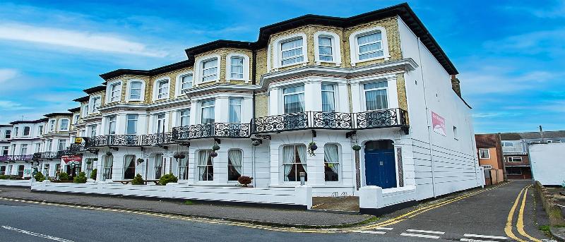OYO The Waverley Hotel image