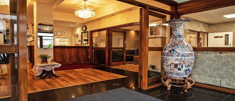 OYO The Waverley Hotel image
