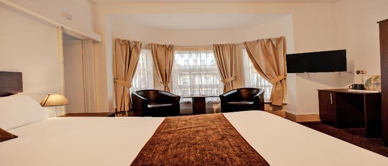 OYO The Waverley Hotel image