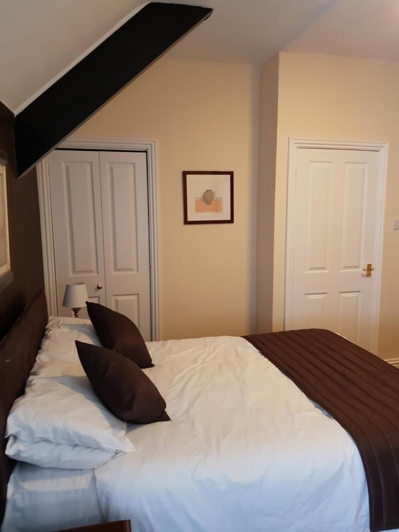 Old George Hotel image
