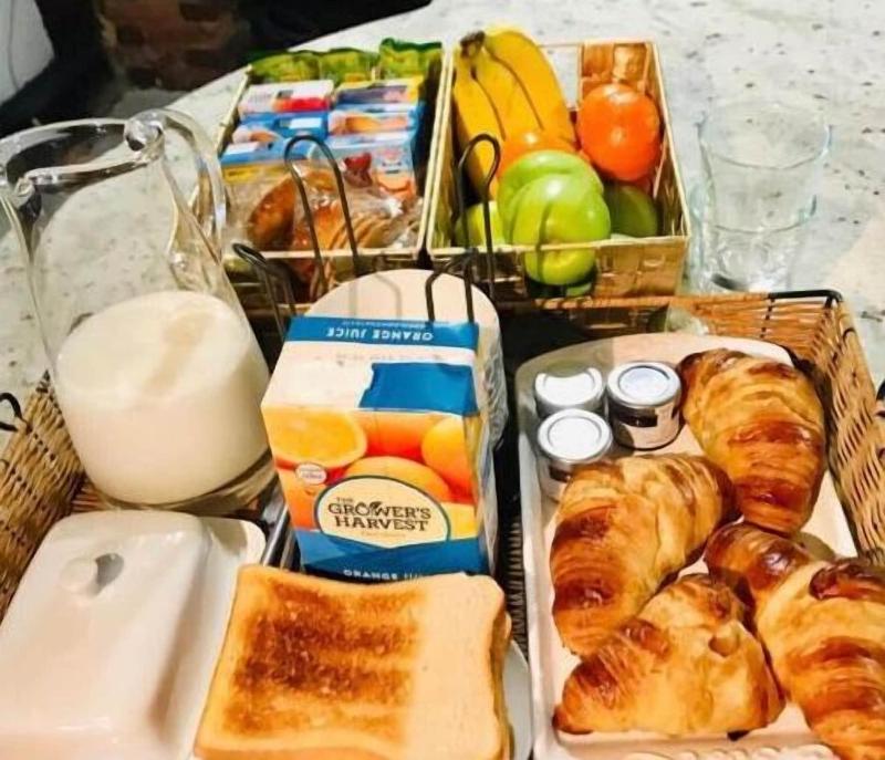 Oldlands Farm Bed and Breakfast image