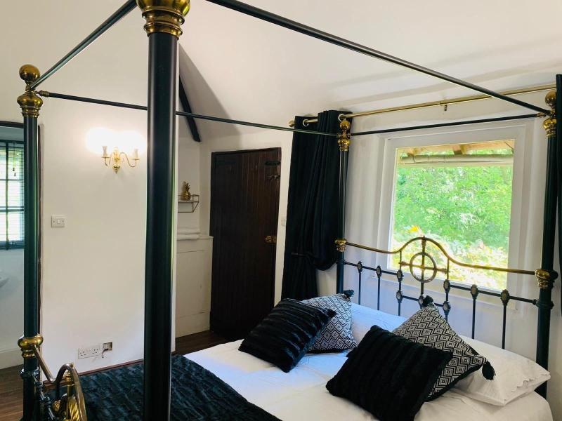 Oldlands Farm Bed and Breakfast image