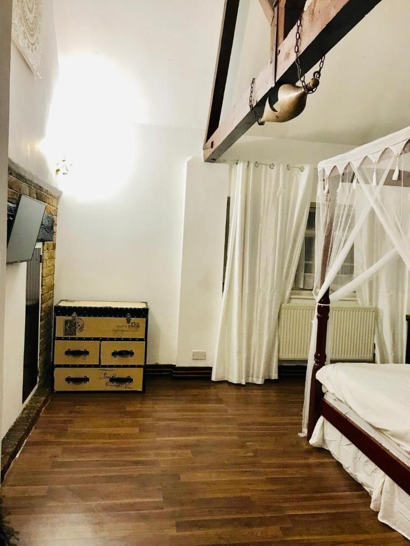Oldlands Farm Bed and Breakfast image