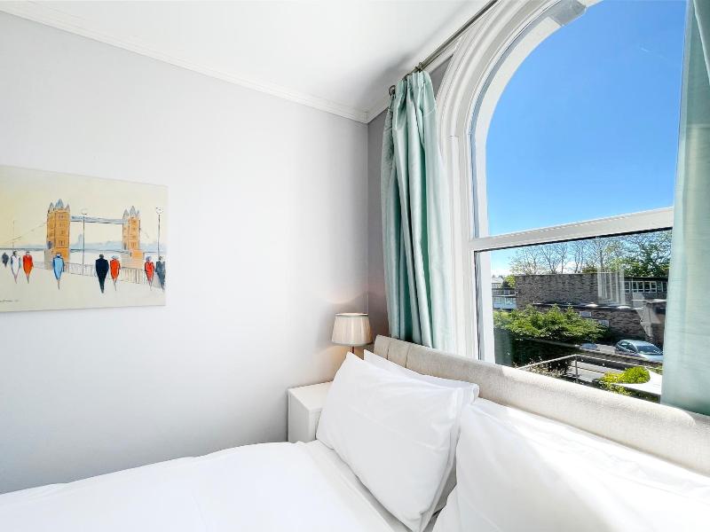The Dukes Folly Hotel image