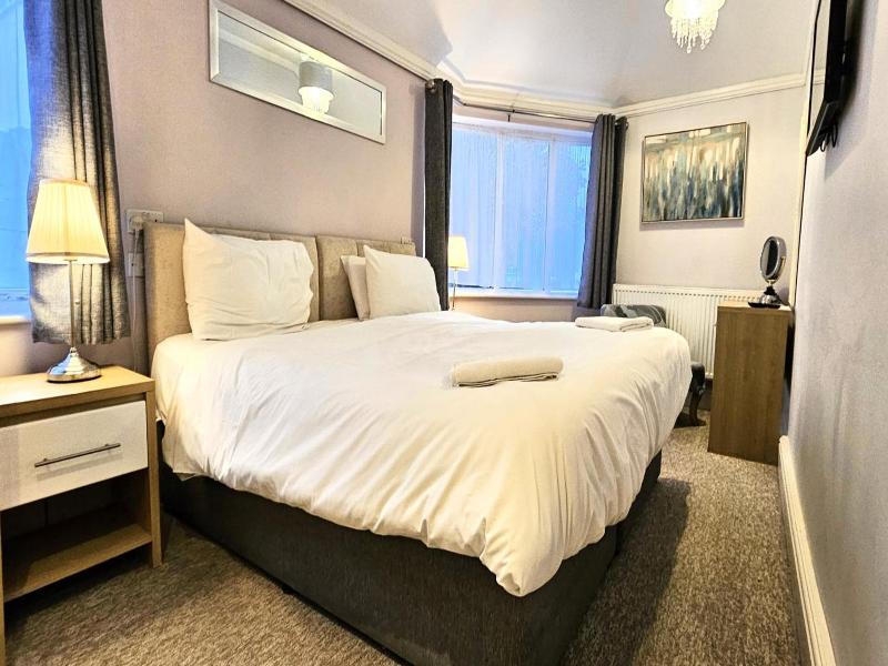 The Dukes Folly Hotel image