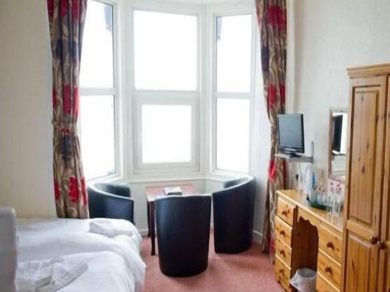 Queensbridge Hotel image