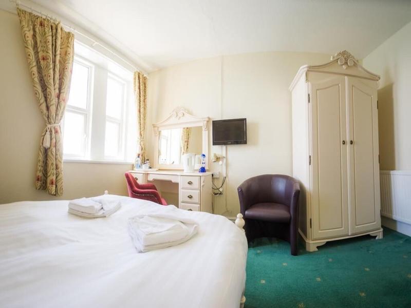 Queensbridge Hotel image