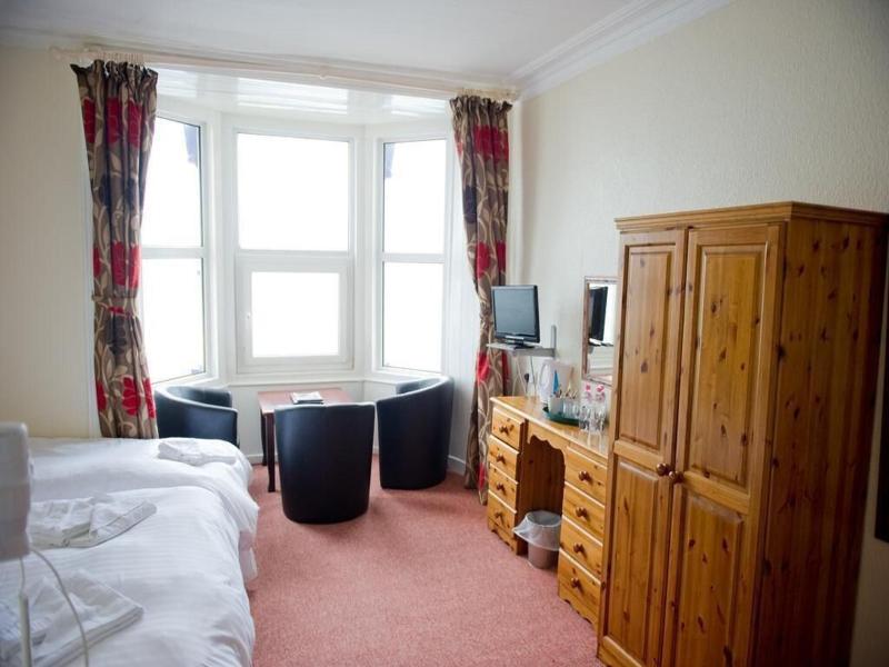 Queensbridge Hotel image
