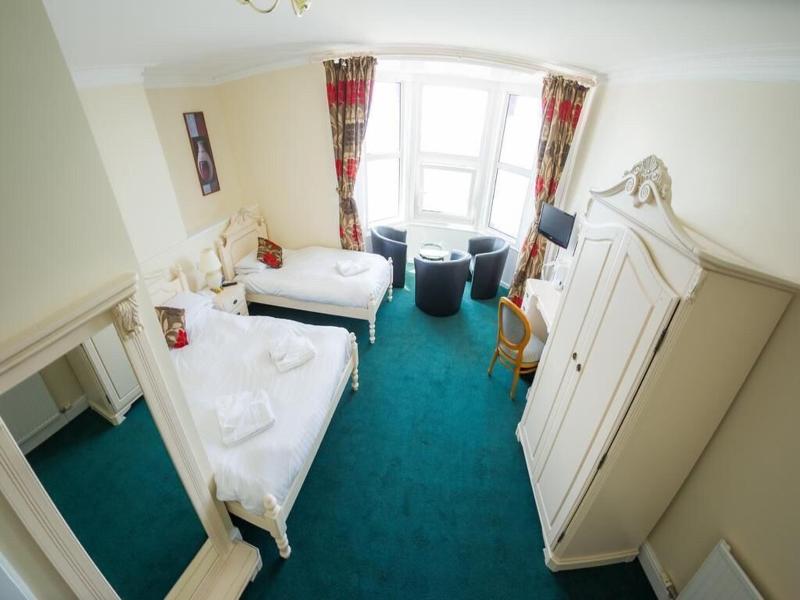 Queensbridge Hotel image