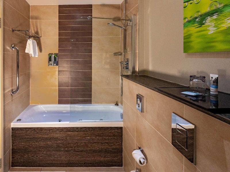 Mercure Milton Keynes Hotel image