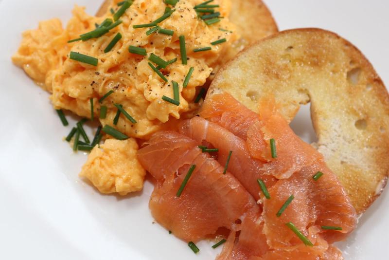 The Waves - Coastal Bed   Breakfast image
