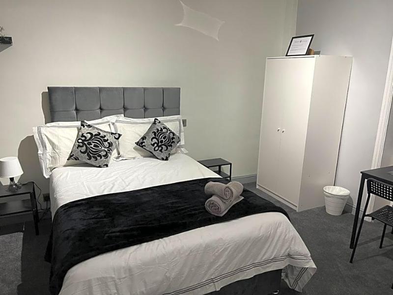 Huddersfield Central Lodge Hotel image