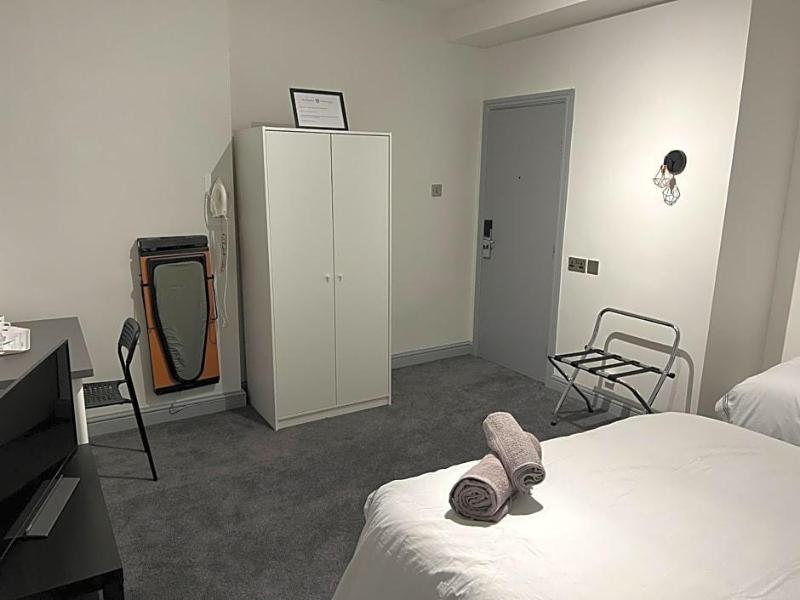 Huddersfield Central Lodge Hotel image