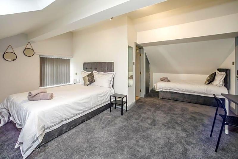 Huddersfield Central Lodge Hotel image
