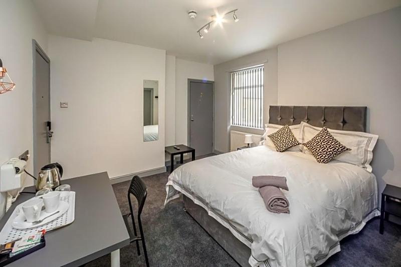 Huddersfield Central Lodge Hotel image