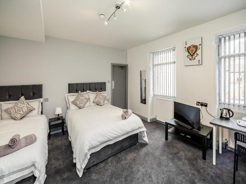 Huddersfield Central Lodge Hotel image