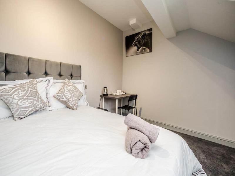 Huddersfield Central Lodge Hotel image