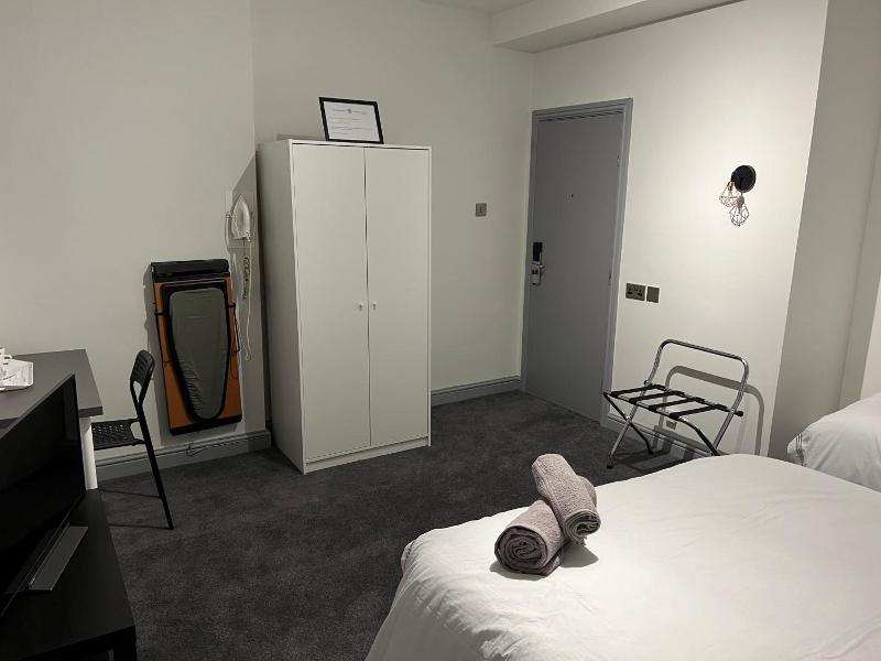 Huddersfield Central Lodge Hotel image