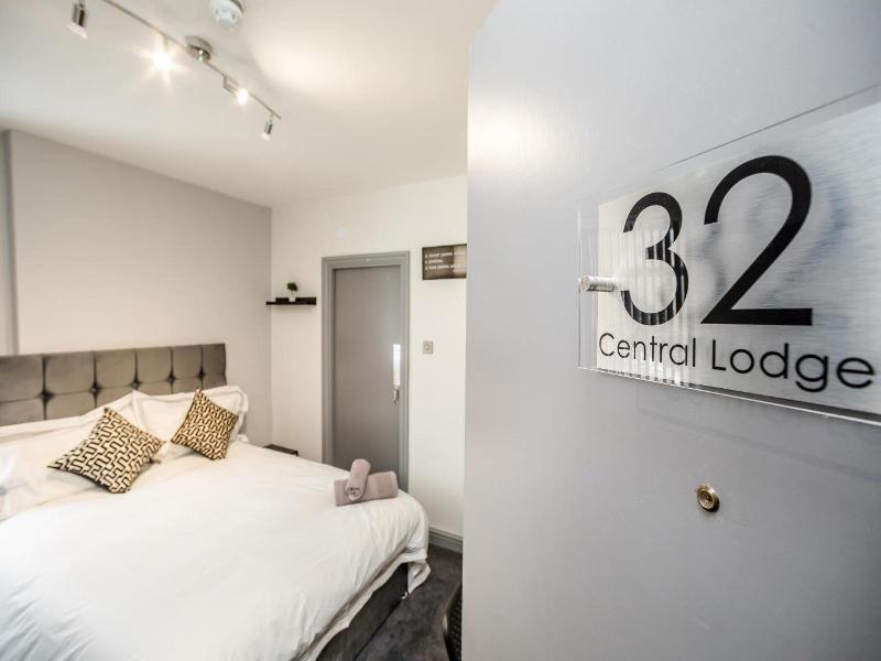Huddersfield Central Lodge Hotel image