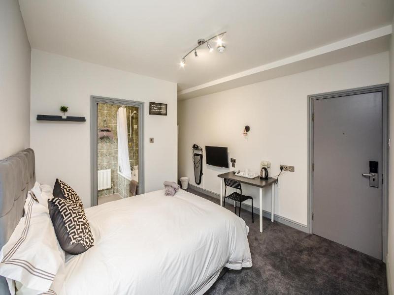 Huddersfield Central Lodge Hotel image