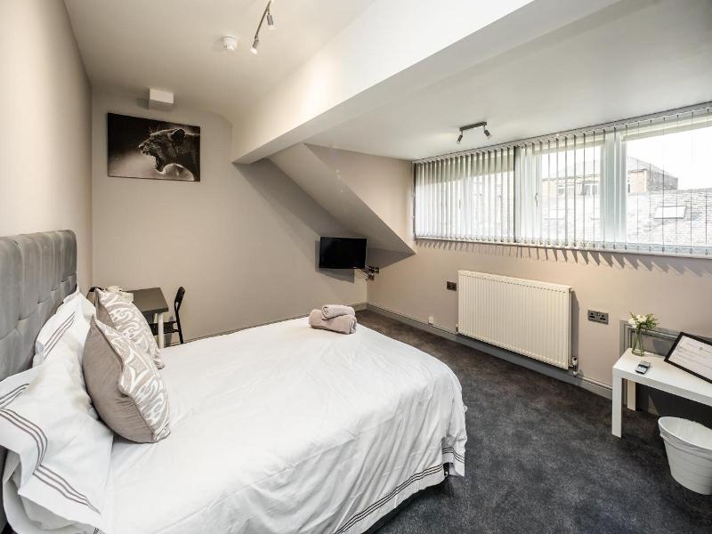 Huddersfield Central Lodge Hotel image