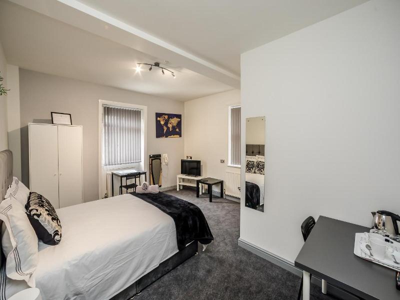 Huddersfield Central Lodge Hotel image