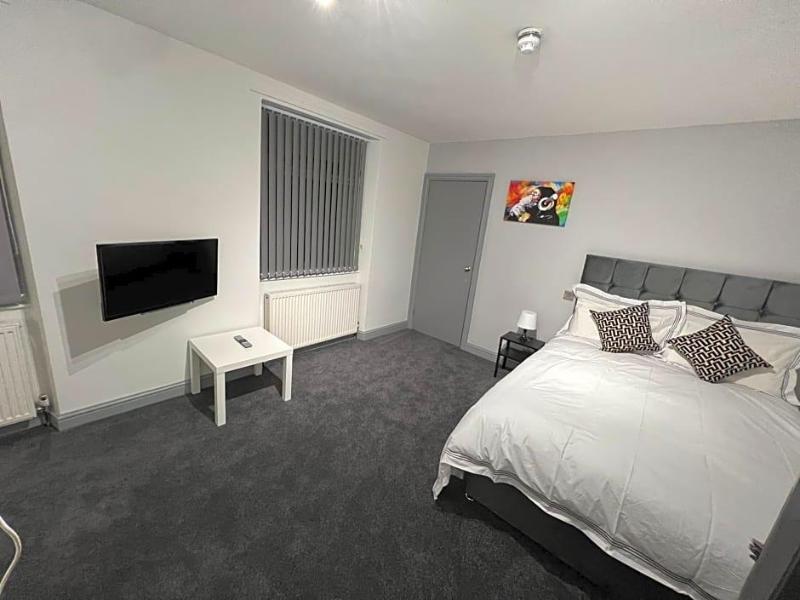 Huddersfield Central Lodge Hotel image