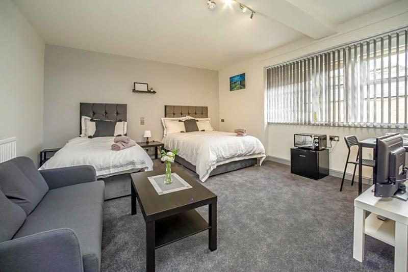 Huddersfield Central Lodge Hotel image