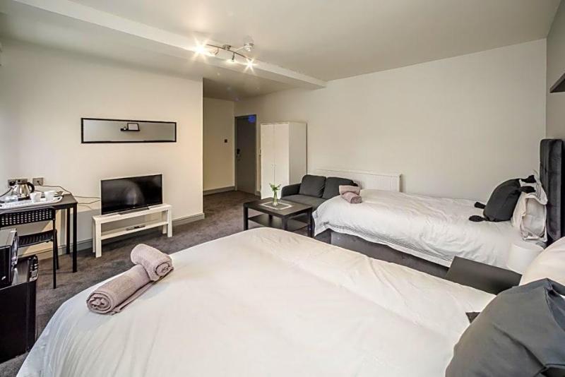 Huddersfield Central Lodge Hotel image