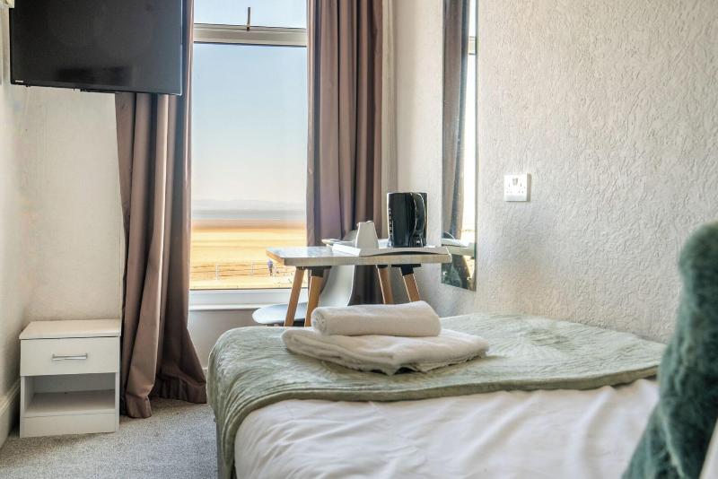 The Clifton Hotel image
