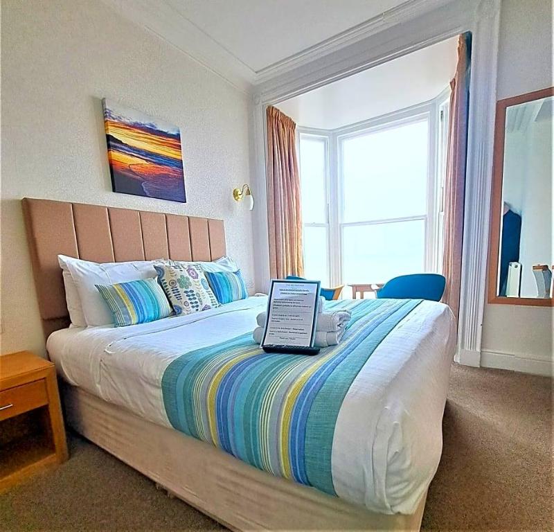 Richmond Hotel image