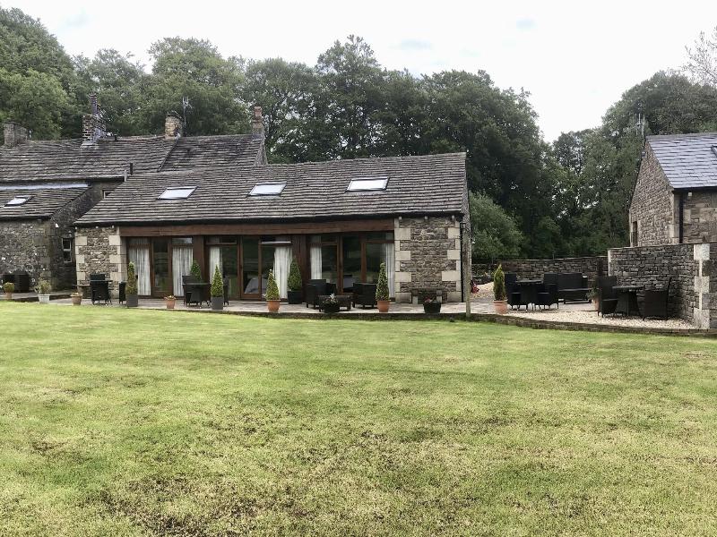 Green Grove Country House image